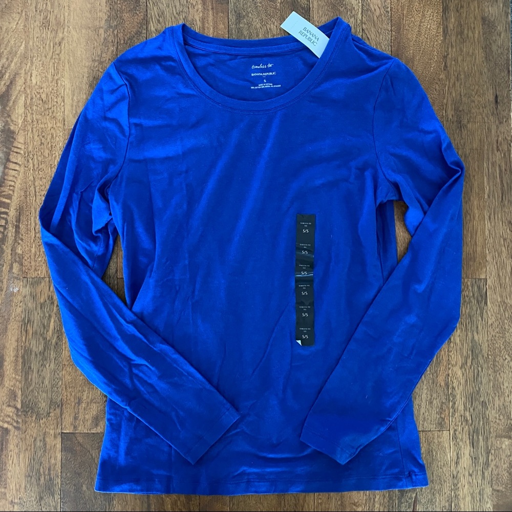 Banana Republic Blue Long Sleeve Timeless Tee